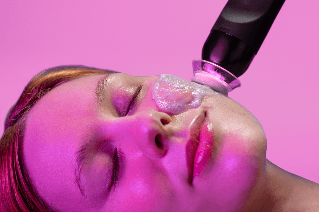 Peau lumineuse après un soin Geneo X